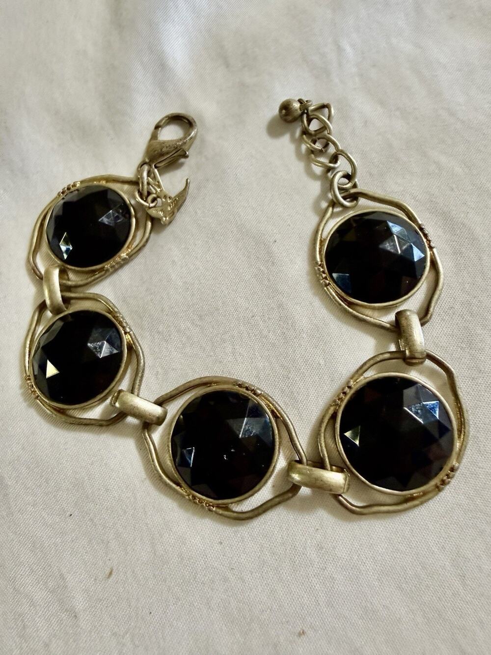 Vintage Bracelet Black Glass Cabochons Gold Tone Links Adjustable 7-9”